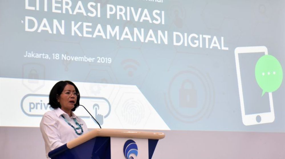 <p>Sekjen Kominfo memberikan sambutan dalam acara Peluncuran Program dan Seminar Literasi Privasi dan Keamanan Digital di Ruang Serbaguna, Kantor Kementerian Komunikasi dan Informatika, Senin, 18 November 2019/ Kominfo</p>
