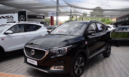 <p>Morris Garage ZS/YouTube</p>
