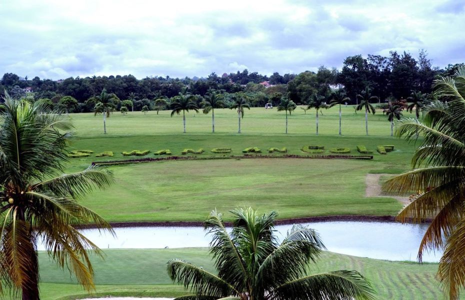 <p>Sawangan golf, salah satu padang golf milik PT Pakuan Tbk. / Ptpakuan.com</p>
