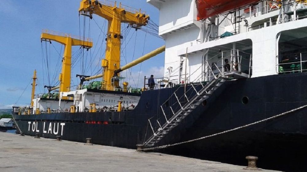 <p>Progam tol laut adalah pelayaran yang mengangkut perjalanan orang dan barang logistik menyusuri pulau-pulau dari barat hingga timur Indonesia. / Bumn.go.id</p>