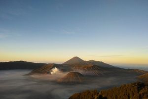<p>Kawasan Taman Nasional Gunung Bromo, Tengger, Semeru, di Jawa Timur. / Pixabay</p>
