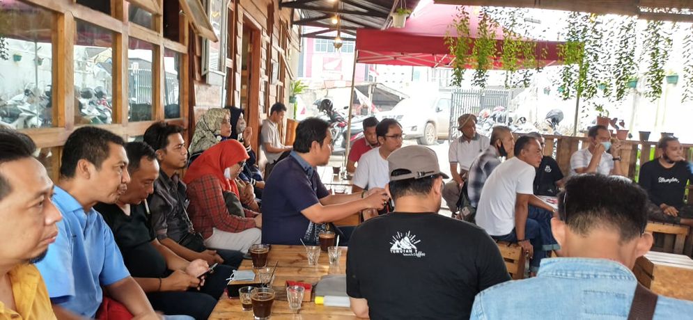 Suasana pertemuan U-Forty
