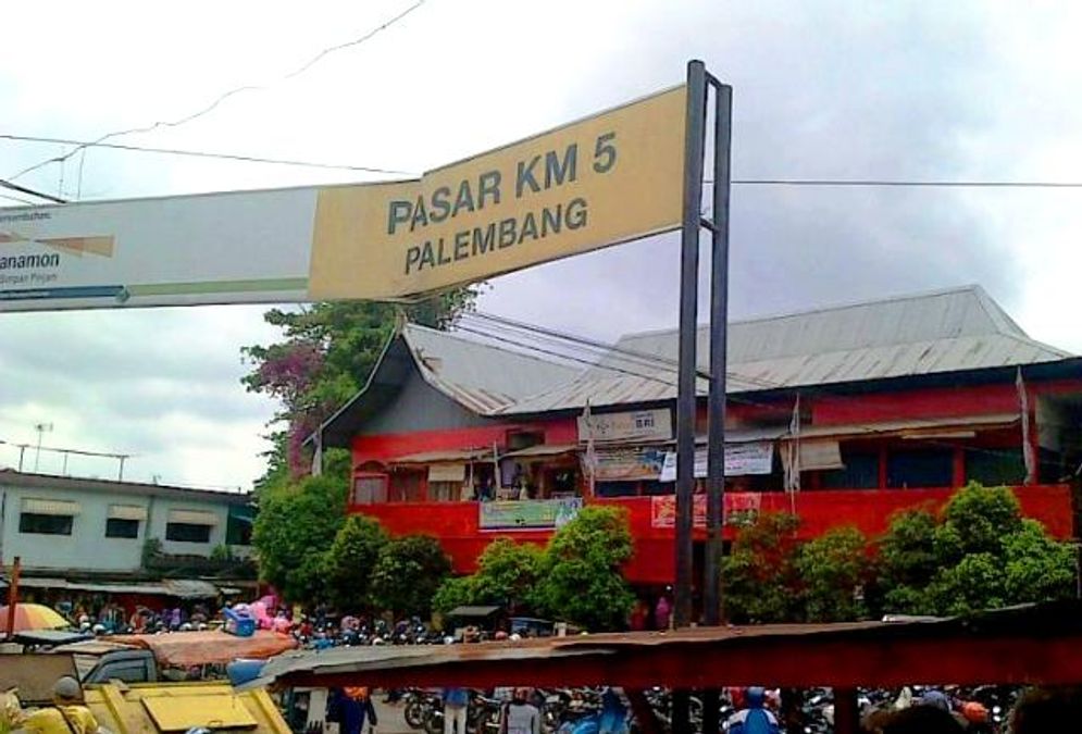 Pasar tradisional KM 5