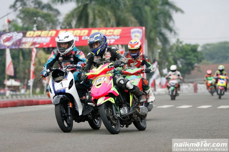 Motor balap