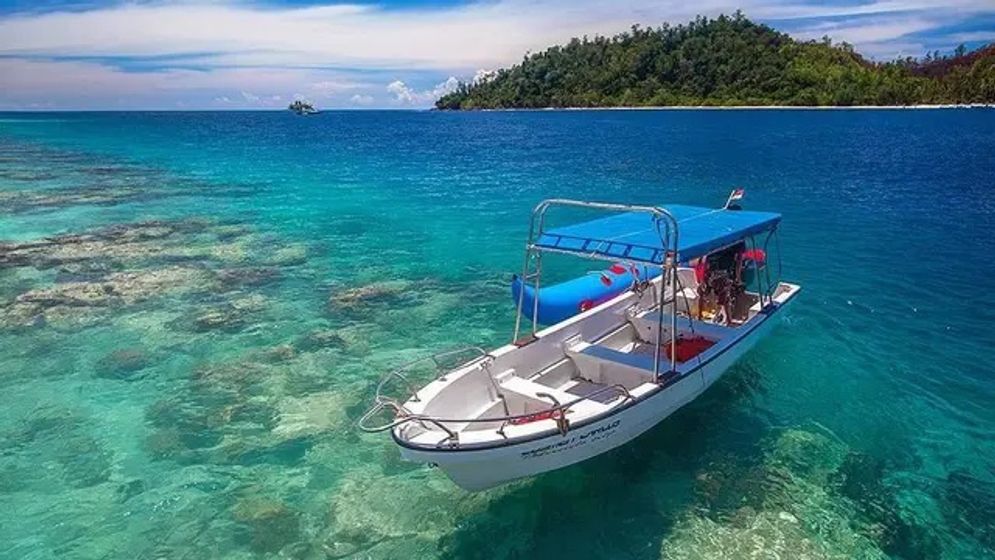 Pulau Pamutusan, Sumatera Barat/Foto: chicwithexplore/Instagram