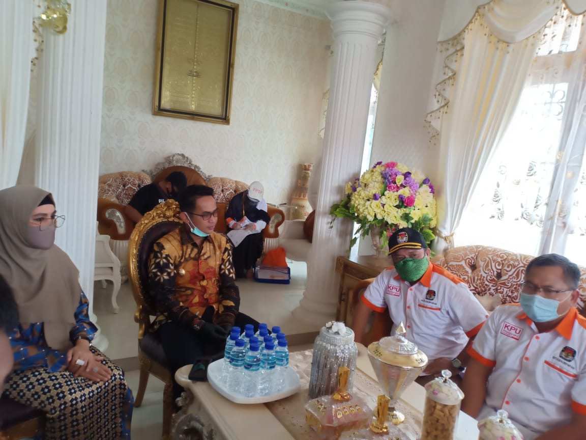 KPU Balikpapan sambangi Wakil Walikota Rahmad Mas'ud untuk coklit