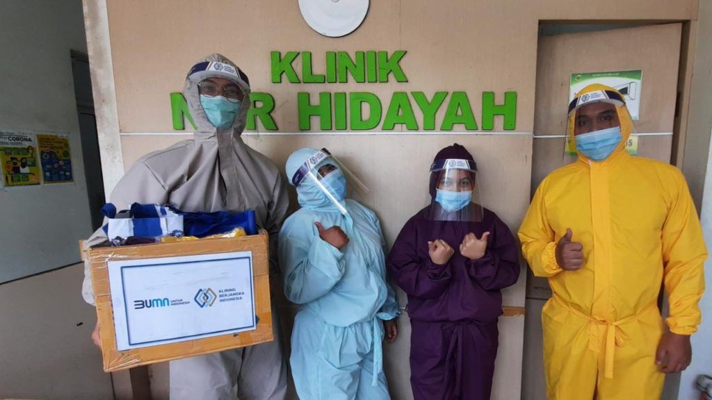 Penyerahan bantuan APD untuk Nakes di RS Nur Hidayah Bantul