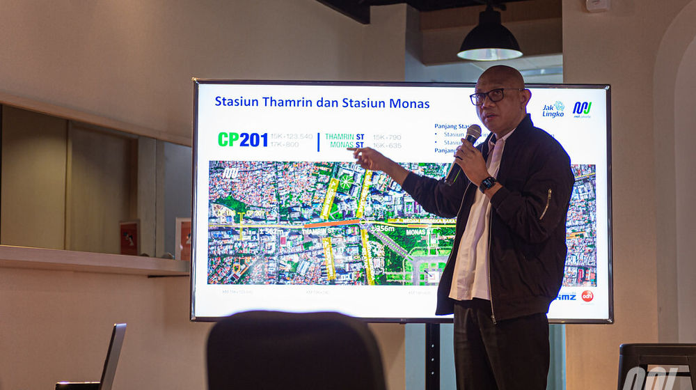 <p>Direktur Utama PT MRT Jakarta (Perseroda) William Sabandar menjelaskan tentang paket kontrak CP201. / Dok. PT MRT Jakarta</p>
