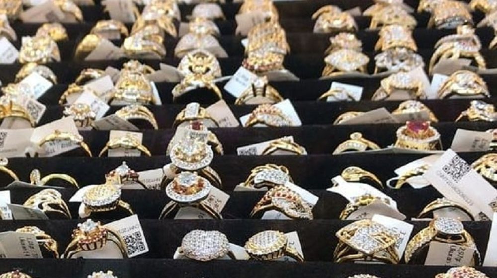 <p>Perhiasan emas PT Hartadinata Abadi Tbk. / Facebook @HartadinataAbadiTbk</p>
