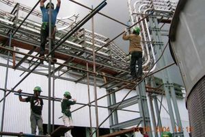 Baja produksi Gunung Raja Paksi.