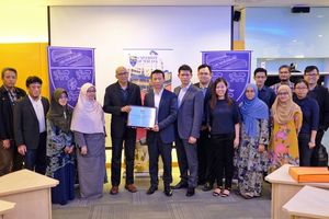 <p>Huawei ICT Academy Strategic Partnership with University Malaya/ huawei.com</p>
