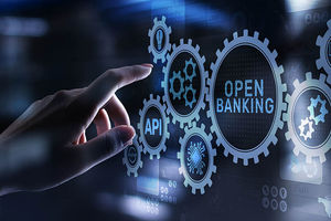 <p>Ilustrasi Open Banking (Standar Open API/Application Programming Interface / kochiesbusinessbuilders</p>
