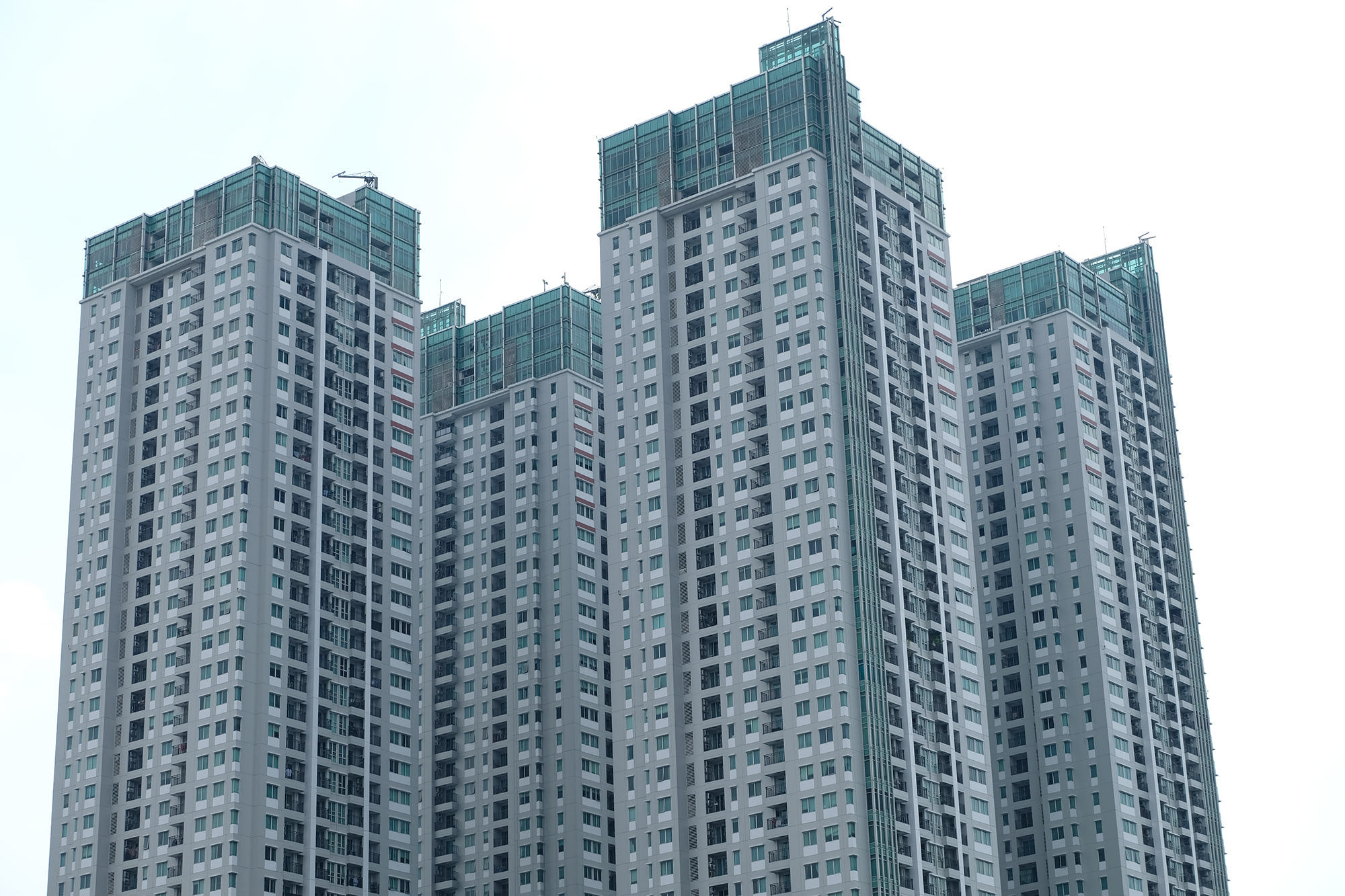 <p>Suasana bangunan apartemen di kawasan Jakarta Pusat/ Foto: Ismail Pohan/TrenAsia</p>
