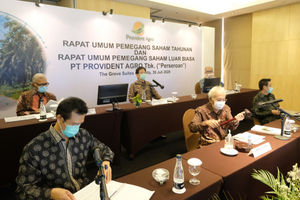 <p>Suasana Rapat Umum Pemegang Saham Tahunan dan Luar Biasa (RUPST dan RUPSLB) di Jakarta, Kamis, 30 Juk8 2020. Sepanjang 2019 lalu, Provident fokus menerapkan kebijakan efisiensi biaya operasional serta mengoptimalkan produksi perkebunan. Berkat penerapan kebijakan tersebut, PALM berhasil mencatatkan kenaikan pendapatan 25% pada Semester I-2020 menjadi Rp 121,28 miliar dibandingkan periode yang sama sebelumnya sebesar Rp 97,12 miliar. Laba bersih PALM juga melonjak 142% menjadi Rp 17,05 miliar. Foto: Ismail Pohan/TrenAsia</p>
