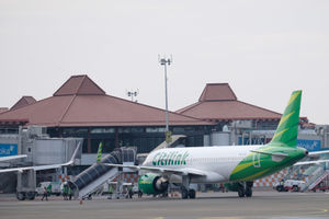 <p>Maskapai penerbangan komersil Citilink tampak terparkir di Bandara Soekarno Hatta, Tangerang, Banten, Jum’at, 3 Juni 2020. Foto: Ismail Pohan/TrenAsia</p>
