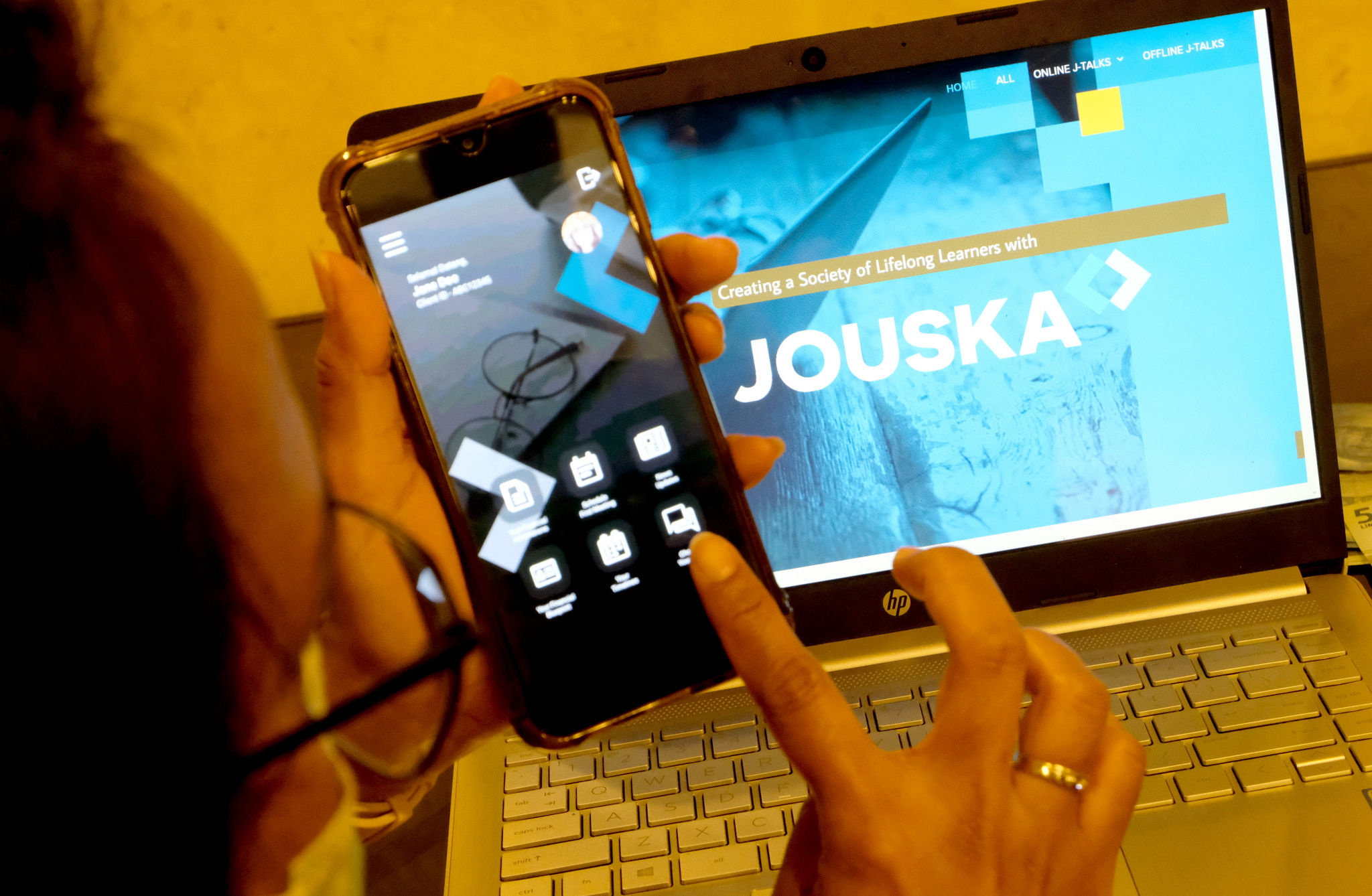 <p>Aplikasi perencana keuangan Jouska. Foto: Ismail Pohan/TrenAsia</p>
