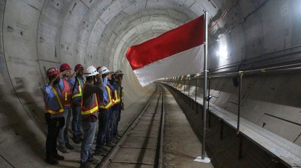 <p>PT Wijaya Karya (Persero) Tbk. (WIKA) menggarap proyek transportasi Mass Rapid Transit (MRT) System di Taiwan. / Facebook @ptwika</p>
