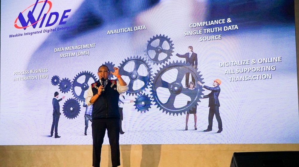 <p>Direktur of HCM & System Development Waskita Karya Hadjar Seti Adji merinci, utang senilai Rp2,75 triliun tersebtu berasal dari empat bank. / Waskita.co.id</p>
