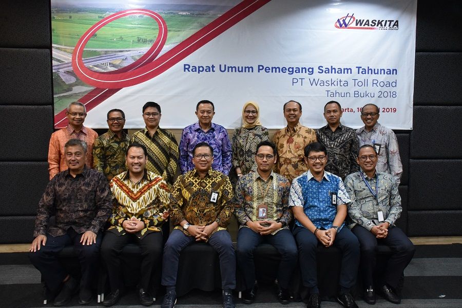 <p>PT Waskita Toll Road telah melaksanakan Rapat Umum Pemegang Saham Tahunan (RUPS T) untuk Tahun Buku 2018 pada hari Rabu, 16 April 2019, bertempat di Hotel Dafam, Jakarta Timur. RUPS T dihadiri oleh jajaran Direksi, Dewan Komisaris dan para Pemegang Saham dari PT Waskita Toll Road yaitu PT Waskita Karya Tbk., PT Taspen (Persero) dan PT Sarana Multi Infrastruktur (Persero). / Wtr.co.id</p>
