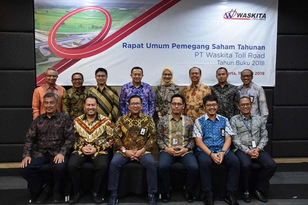 <p>PT Waskita Toll Road telah melaksanakan Rapat Umum Pemegang Saham Tahunan (RUPS T) untuk Tahun Buku 2018 pada hari Rabu, 16 April 2019, bertempat di Hotel Dafam, Jakarta Timur. RUPS T dihadiri oleh jajaran Direksi, Dewan Komisaris dan para Pemegang Saham dari PT Waskita Toll Road yaitu PT Waskita Karya Tbk., PT Taspen (Persero) dan PT Sarana Multi Infrastruktur (Persero). / Wtr.co.id</p>
