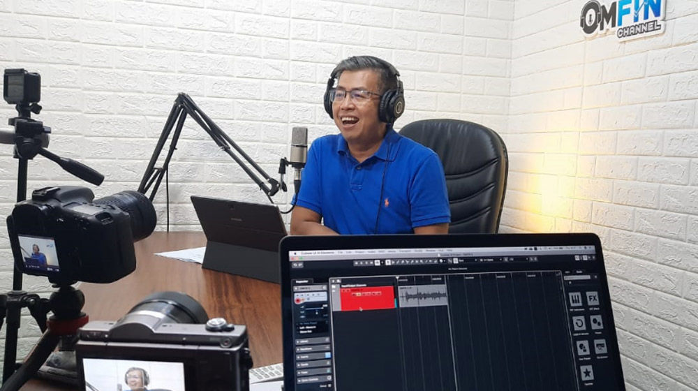 <p>Fendi Susiyanto host di program Podcast OmFin Channel (Omongan Investasi dan Financial) /dok TrenAsia</p>