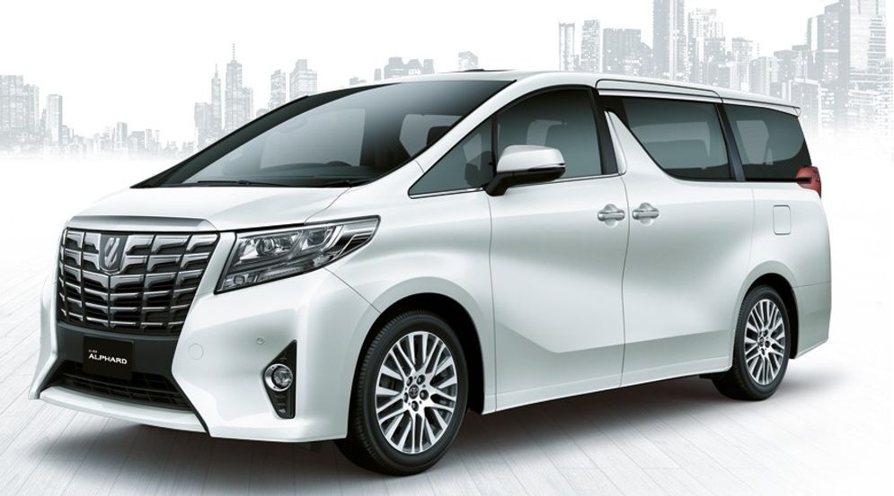 Alphard salah satu produk Toyota 