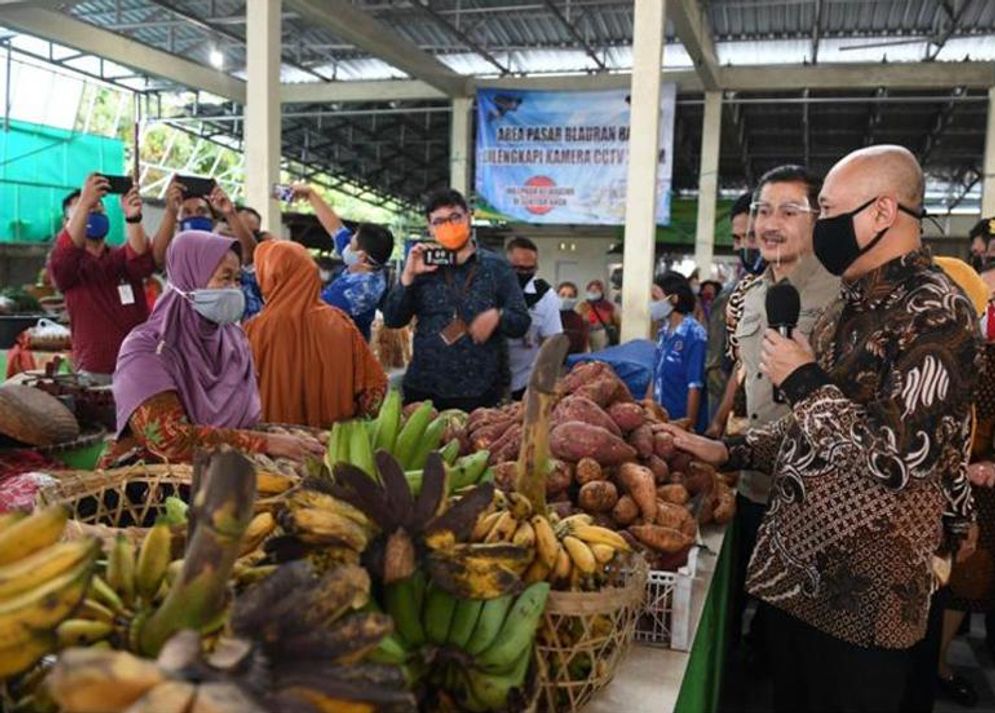 Menteri Koperasi dan UKM Teten Masduki di Pasar Salatiga/Foto: depkop