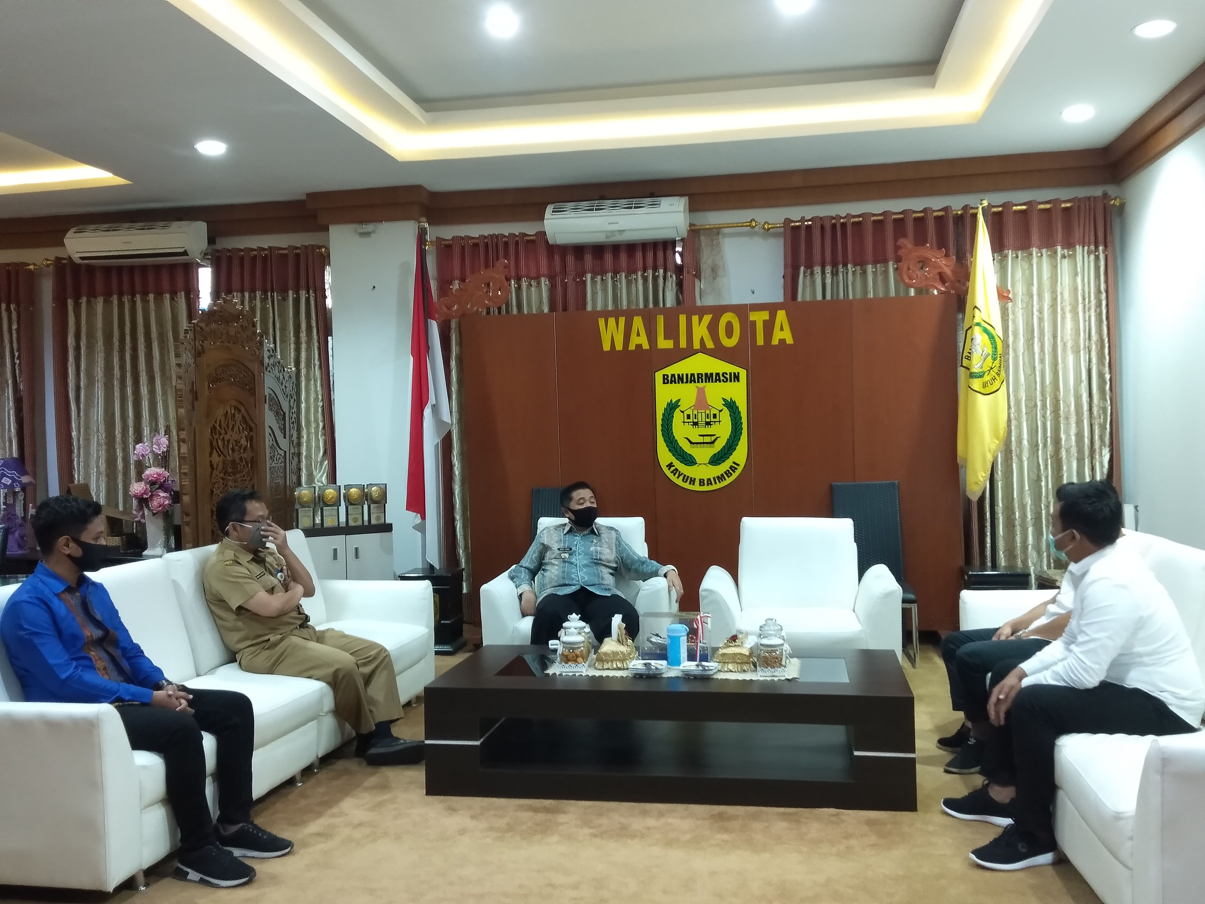Senusa Foundation bertemu dengan Walikota Banjarmasin