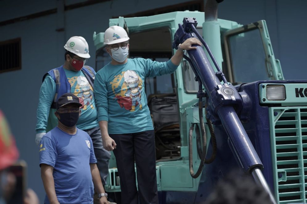 Pembukaan bengkel alat berat milik Perum Jasa Tirta I yang dijadikan workshop peralatan ramah lingkungan.