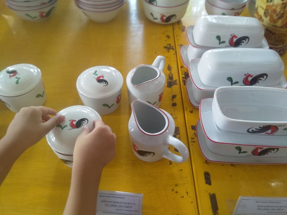Beragam produk ayam jago