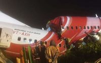 <p>Air India Express terbelah dua. / Foto: Gulfnews.com</p>

