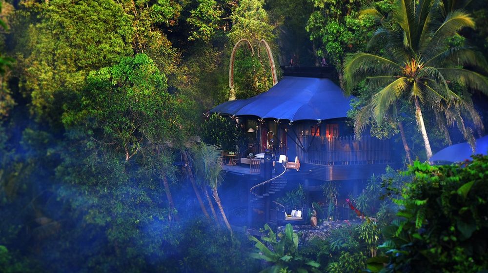<p>Hotel Capella Ubud, dirancang oleh arsitek ternama Bill Bensley. / Capellahotels.com</p>
