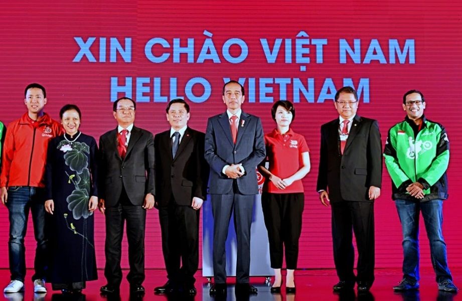 <p>Presiden Joko Widodo menghadiri peluncuran Gojek di Vietnam bernama Goviet bersama pendiri Gojek Nadiem Anwar Makarim pada 12 September 2018. / Setkab.go.id</p>
