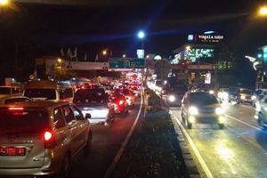 <p>Kemacetan parah terjadi di jalur Puncak, Bogor, Jawa Barat. / Dok. NTMC Polri</p>
