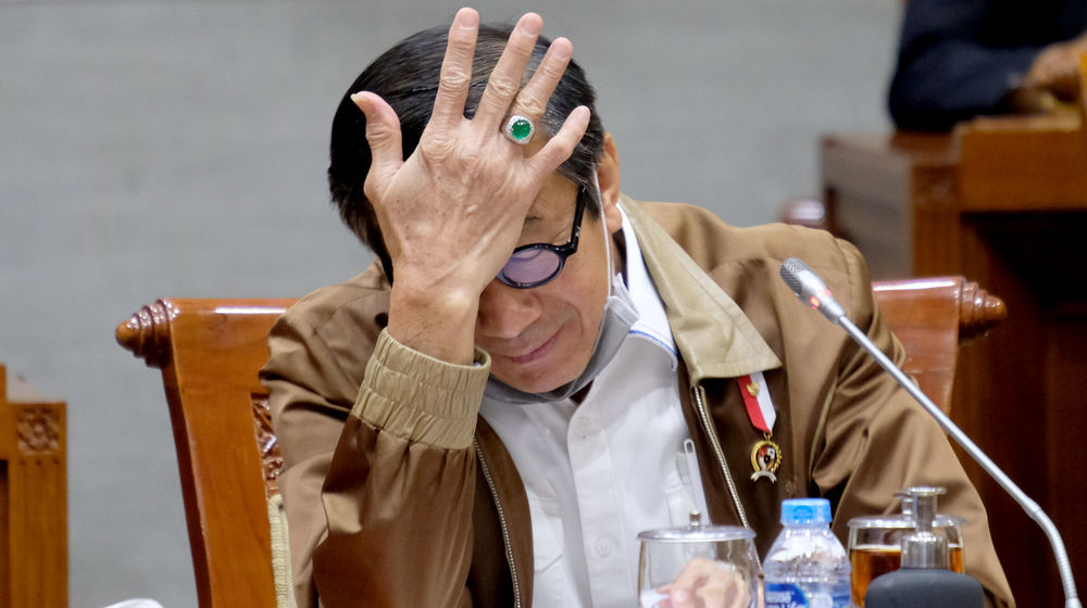 <p>Menteri Hukum dan Hak Asasi Manusia (Menkumham), Yasonna Laoly pada Rapat Kerja dengan Komisi III DPR RI, di komplek Parlemen Senayan, Selasa, 25 Agustus 2020. Rapat Kerja membahas Rancangan Undang-Undang tentang perubahan ketiga atas Undang-Undang No.24 tahun 2003 tentang mahkamah konstitusi. Foto: Ismail Pohan/TrenAsia</p>
