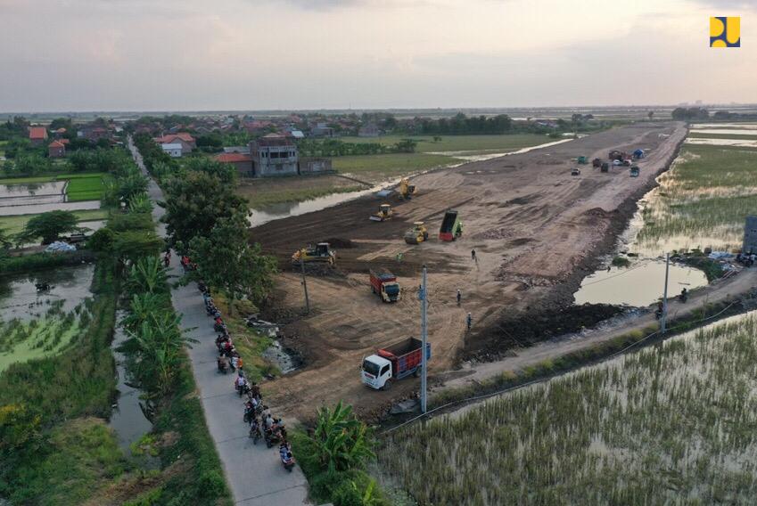 <p>Pembangunan Jalan Tol Semarang-Demak. / Dok. Kementerian PUPR</p>
