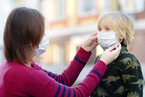 <p>Penggunaan masker pada anak/Foto:University of Nevada</p>
