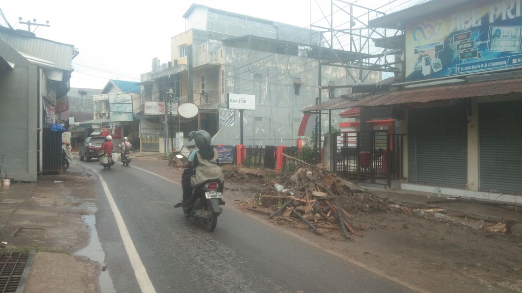 Jalan Cemara Raya