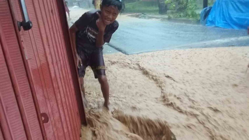 Banjir yang terjadi Bungus Teluk Kabung Padang/Foto: BPBD Padang