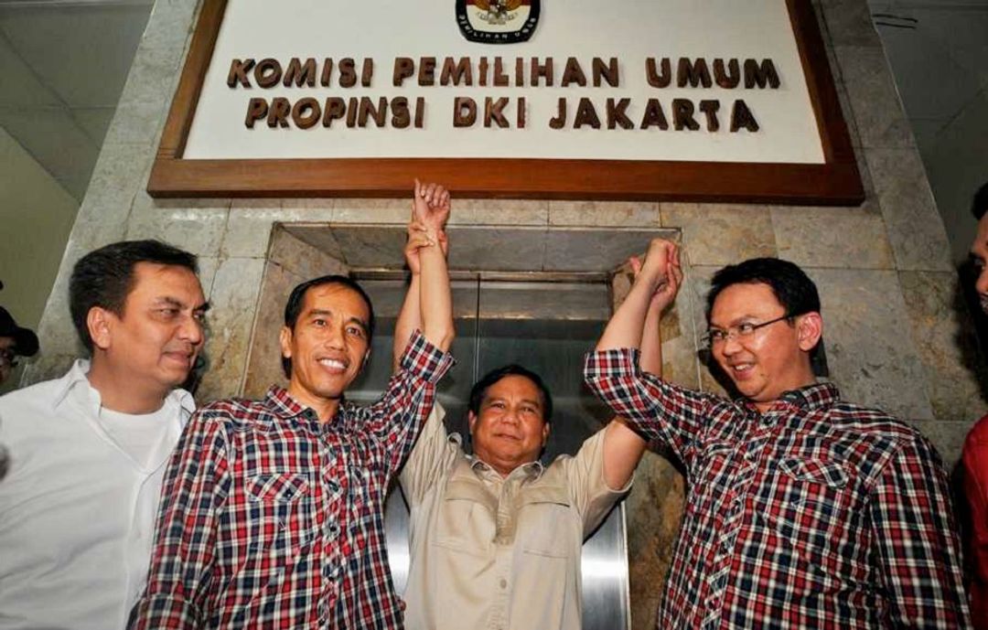 <p>Joko Widodo (Jokowi), Basuki Tjahaja Purnama (Ahok) saat menjadi calon Gubernur dan Wakil Gubernur DKI Jakarta diantarkan oleh Ketua Umum Gerindra Prabowo Subianto / Foto Antara </p>
