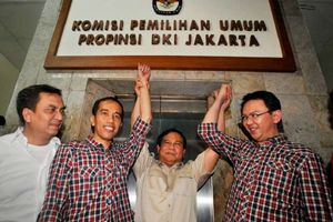 <p>Joko Widodo (Jokowi), Basuki Tjahaja Purnama (Ahok) saat menjadi calon Gubernur dan Wakil Gubernur DKI Jakarta diantarkan oleh Ketua Umum Gerindra Prabowo Subianto / Foto Antara </p>
