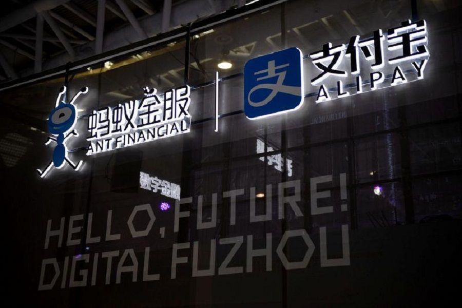 <p>Ant Financial adalah perusahaan dari Grup Alibaba yang memiliki layanan keuangan digital Alipay / Reuters</p>
