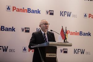 <p>Presiden Direktur PT Bank Pan Indonesia Tbk (PNBN) atau Panin Bank Herwidayatmo / Facebook @paninbankfanpage</p>
