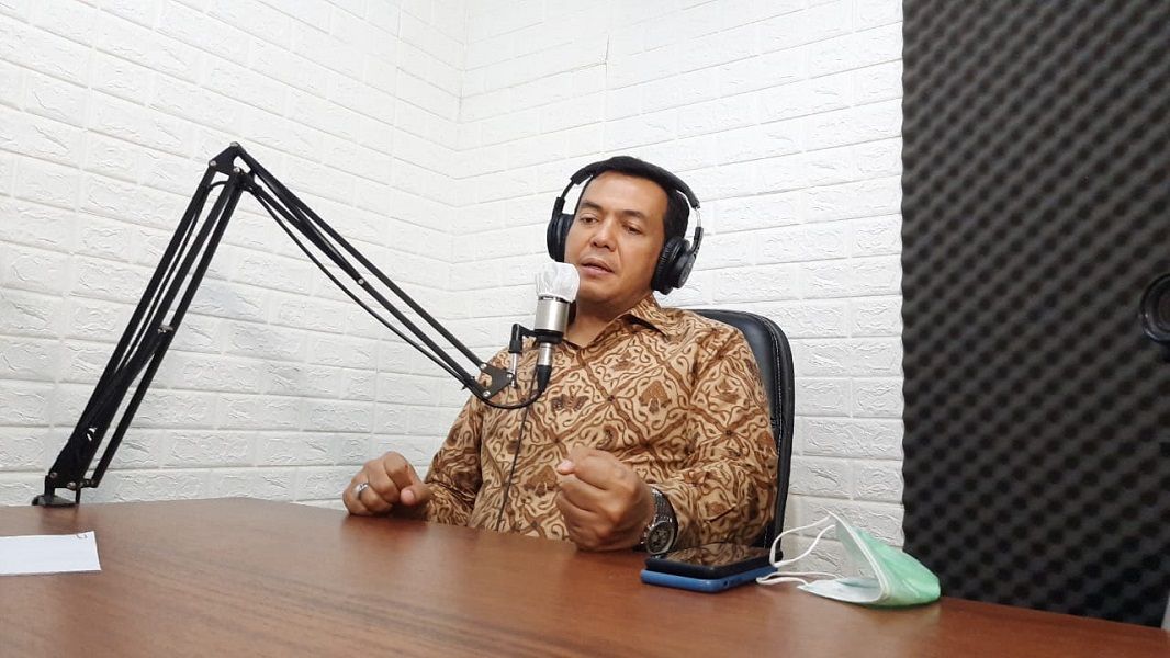 <p>Direktur Utama PT Krakatau Steel (Persero) Tbk Silmy Karim saat berbincang dalam program Podcast OmFin Channel di Kantor Redaksi TrenAsia.com / Dok. TrenAsia.com</p>
