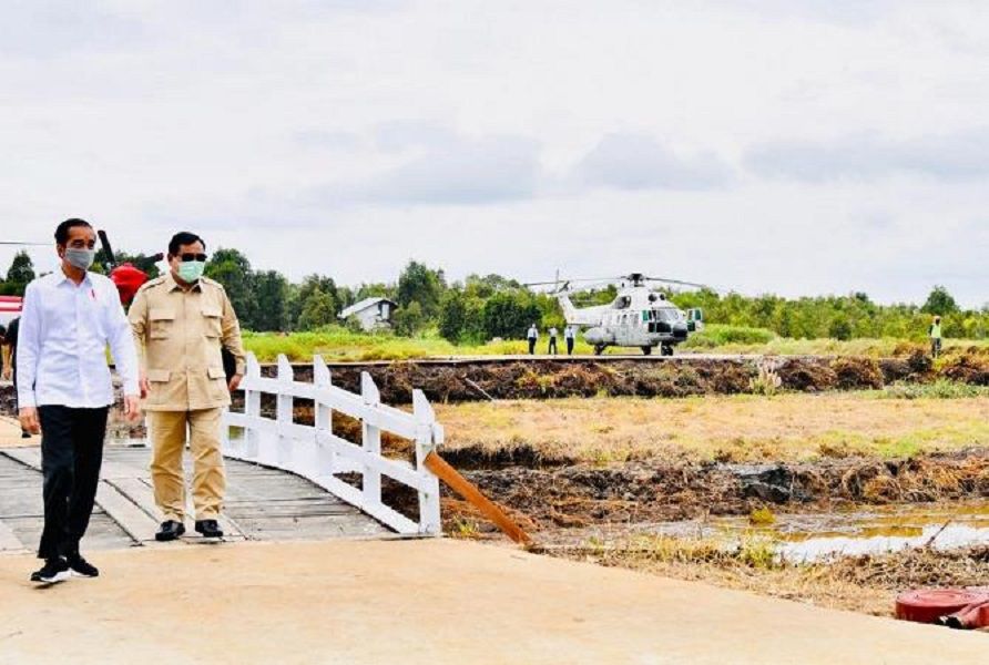 <p>Presiden Joko Widodo menunjuk Menteri Pertahanan Prabowo Subianto untuk memimpin program food estate / Foto: Biro Pers Setpres</p>
