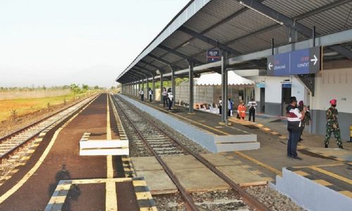 <p>Pengoperasian kembali rute kereta api Ciranjang-Cipatat dari Sukabumi hingga Bandung / Dok. Kemenhub</p>
