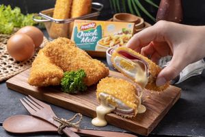 PT Mulia Boga Raya Tbk adalah produsen Keju Prochiz