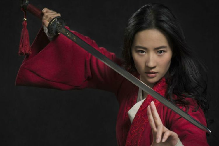 <p>Liu Yifei, pemeran utama Mulan/Disney</p>

