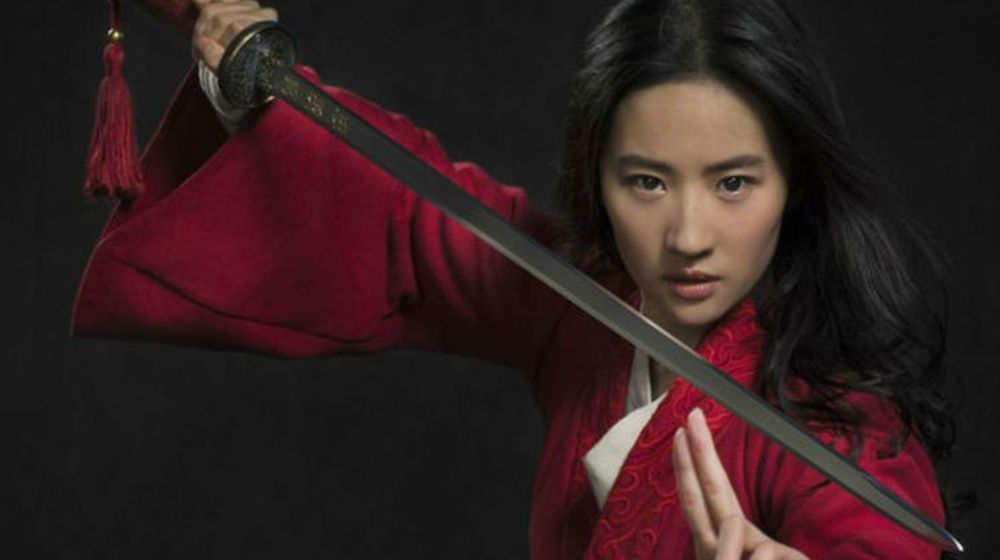 <p>Liu Yifei, pemeran utama Mulan/Disney</p>