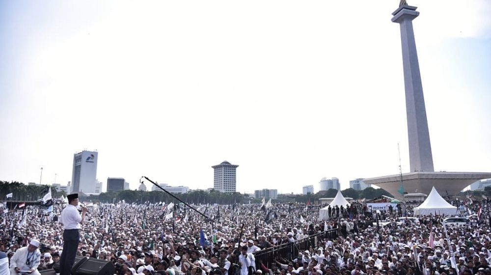 <p>Monumen Nasional (Monas) ditutup untuk umum seiring diberlakukannya PSBB terbaru / Facebook @aniesbaswedan</p>
